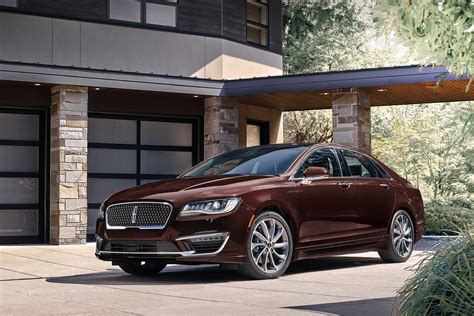 The 2020 Lincoln MKZ Is One Of the Best Luxury Cars For Under $40,000