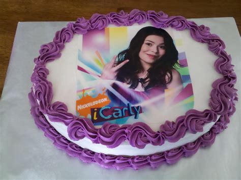 My Ava Cakes: ICarly - Happy Birthday Suzie!