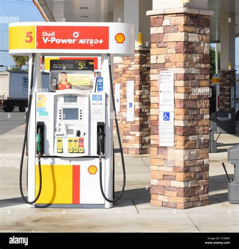 Gas pump at Shell gas station Stock Photo - Alamy