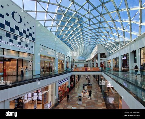 Shopping Mall modern interior design | Dubai festival city mall, an ...