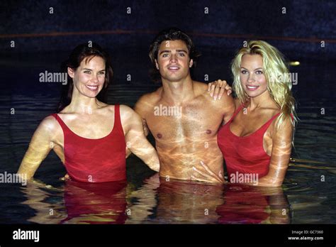 BAYWATCH CAST MEMBERS Stock Photo - Alamy