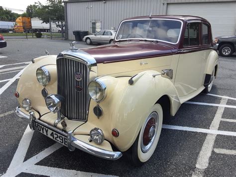 1954 Bentley R Type | GAA Classic Cars