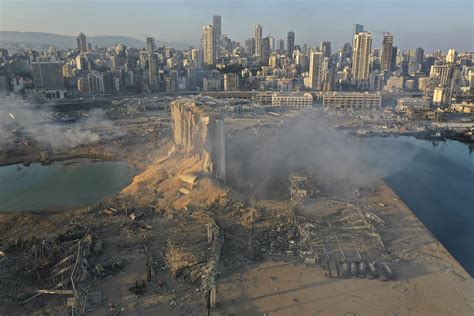 « Je ne sais plus ce qu’il nous reste comme pays » : dans Beyrouth en ruines, une nuit d’horreur ...