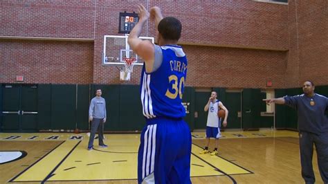 Shooting Contest: Curry vs. Coach Jackson - YouTube