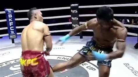 Buakaw Wins Historic Fight Against Saenchai - Beyond Kickboxing