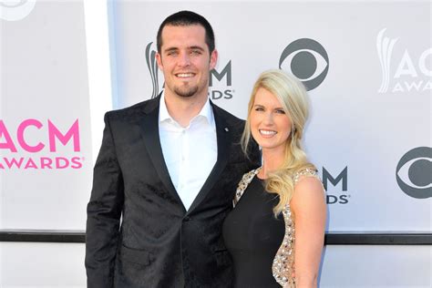 Derek Carr Wife: Who is Heather Carr? + Their 4 Children