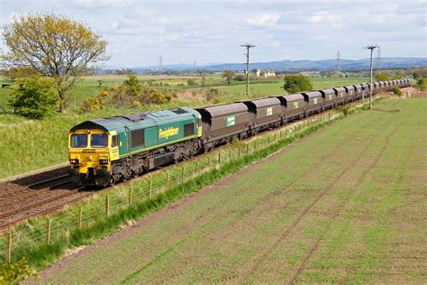 66520 6Z65 Ravenstruther - Longannet passing Plean Castle | Flickr