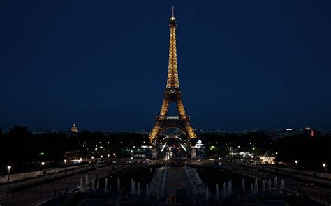 Resultado de imagen para ciudades 4k | Eiffel tower, Eiffel tower pictures, Eiffel tower at night