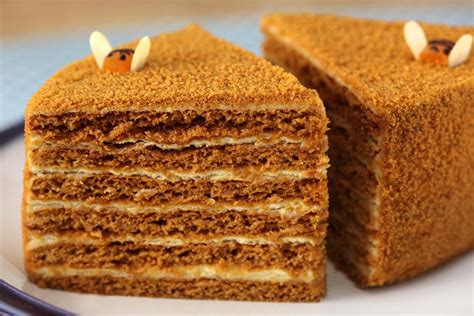 Medovik - Russian Honey Cake | Russian Foods