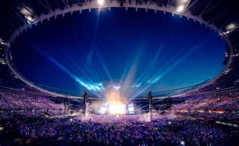 Coldplay (@coldplay) | Twitter | Concert crowd, Coldplay, Kpop ocean