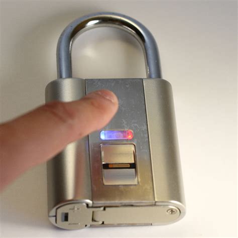 iFingerLock - Biometric Fingerprint Padlock - The Green Head