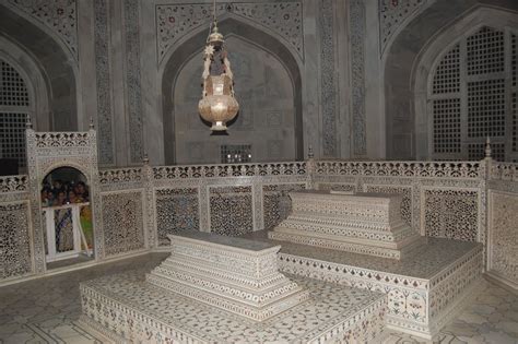 inside the taj mahal | 31Very Beautiful Taj Mahal Inside Pictures And Images | Taj mahal ...