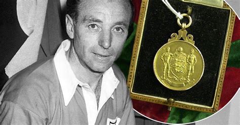 Sir Stanley Matthews' FA Cup medal and kit goes on display to mark his ...