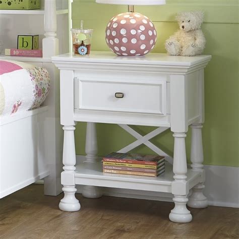 Ashley Kaslyn 1 Drawer Wood Nightstand in White - B502-91