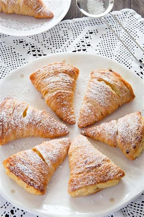 Sfogliatelle Recipe {Step By Step With Pictures} | Recipe | Sfogliatelle recipe, Recipes ...