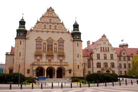 Wroclaw University of Science and Technology (WRUST) - Xaricdə Təhsil ...