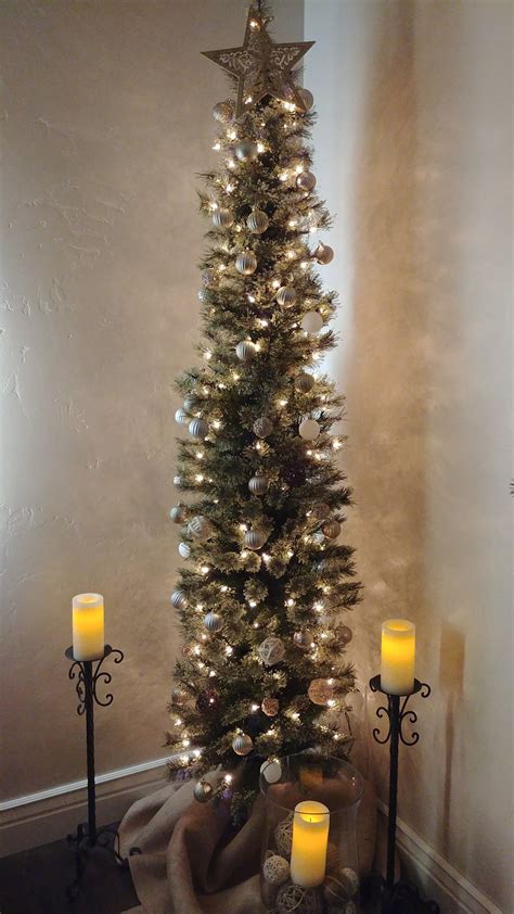 20+ Slim Christmas Tree Decorated – The Urban Decor