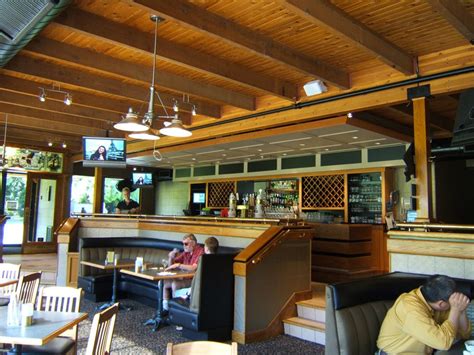 Burnaby Mountain's Eagle Creek pub closing - Burnaby Now