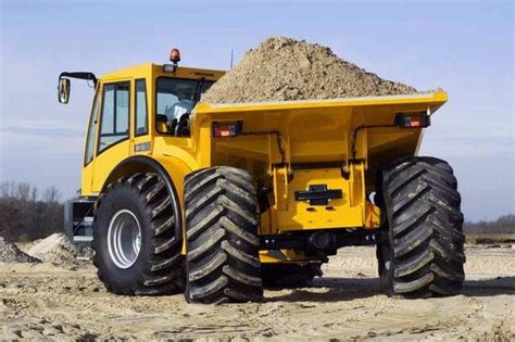 Ultimate Guide: What is Dump Truck Training?