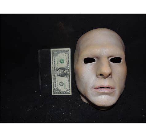 VANILLA SKY SCREEN USED TOM CRUISE FULL FACE MASK