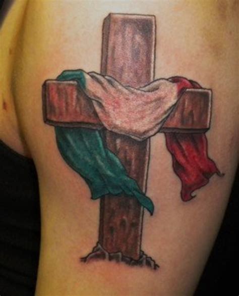 Coloured wooden cross with flag of italy tattoo - Tattooimages.biz