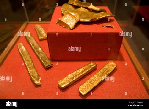 Display of gold artifacts, Mel Fisher Maritime Museum, Key West ...