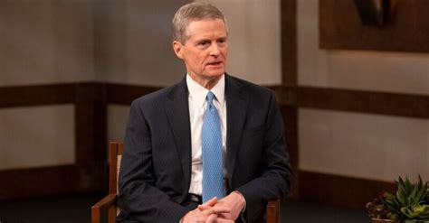 Listen: Elder Bednar’s advice on discerning between the Spirit and your ...