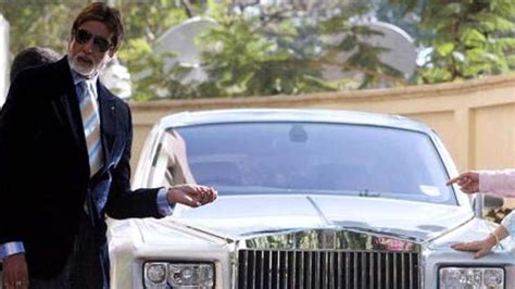 Amitabh Bachchan sells ₹3.5 crore Rolls Royce Phantom, a gift from ...