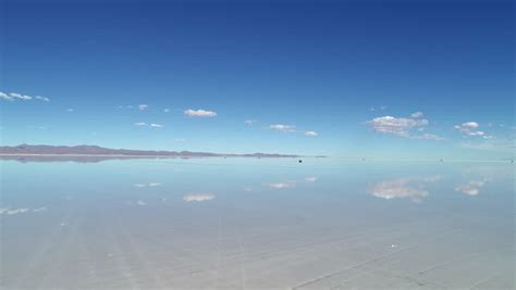 Salt Flats in Salar de Uyuni, Bolivia image - Free stock photo - Public ...