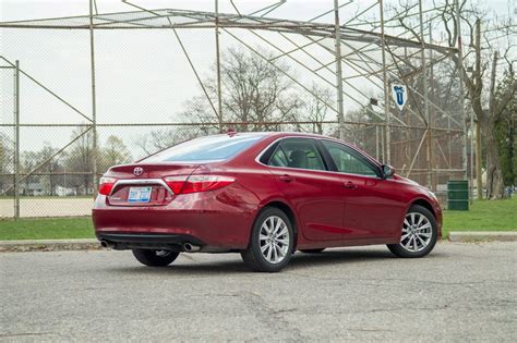 2016 Toyota Camry XLE V6: The best at being average (pictures) - CNET