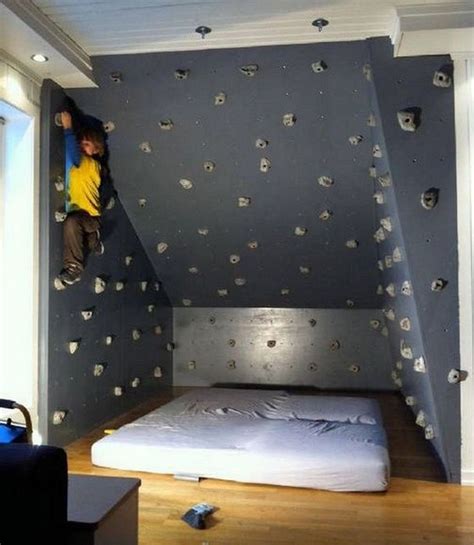 Kids Bedroom Rock Climbing Wall in 2020 | Home climbing wall, Climbing ...