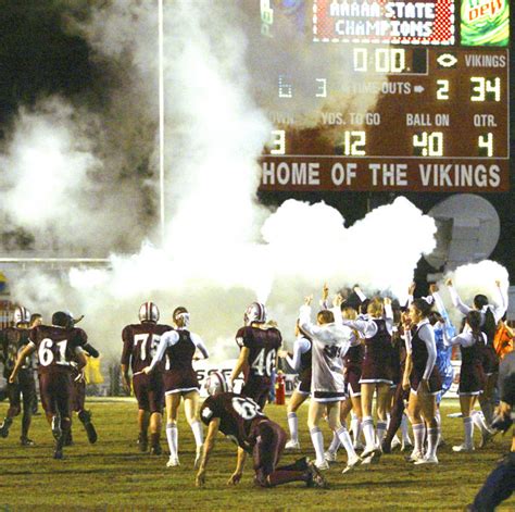 Lowndes claims state title, 34-6 | Sports | valdostadailytimes.com