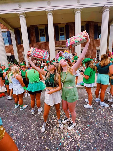 lucky me i’m a dz!!!!! in 2022 | Rush week outfits, Rush outfits, Rush week