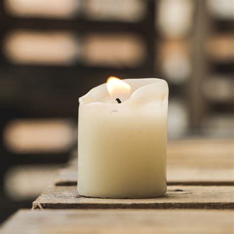 INFO: Why are paraffin wax candles so bad for us? – ARTISANE