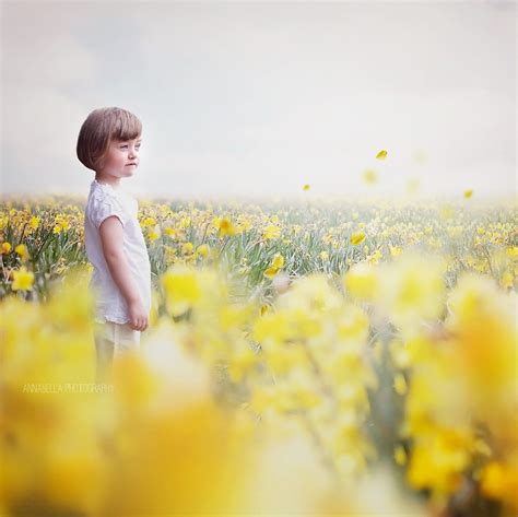 Oh Hello Spring! Daffodils overlays + Free Digital Backdrops! Get this special bundle now! Sky ...