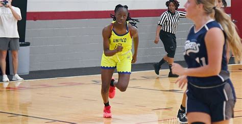 Elite talent Joyce Edwards has over 20 schools recruiting her