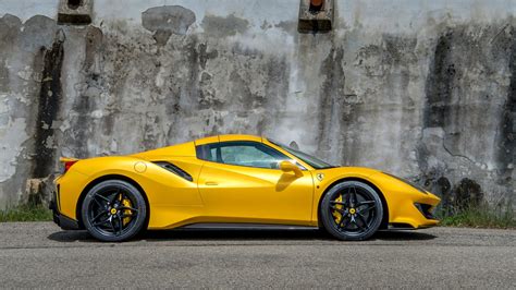 Ferrari 488 Pista Spider - Ultimate Guide