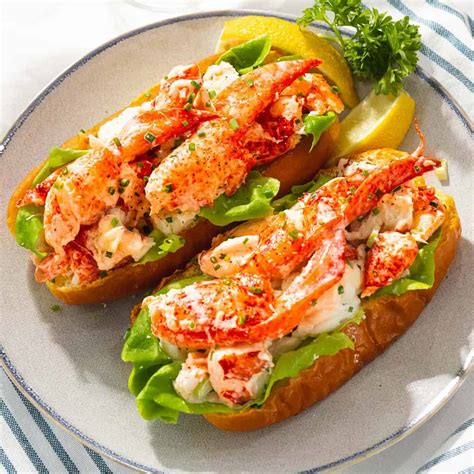 Maine Lobster Roll - Drive Me Hungry