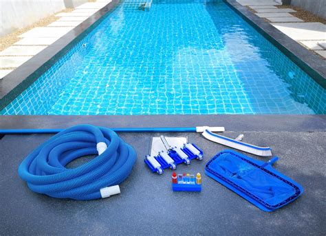 Pool Service - Pool Maintenance - Crystal Blue Aquatics