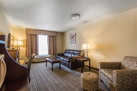 Quality Inn & Suites Yorkton, SK - See Discounts