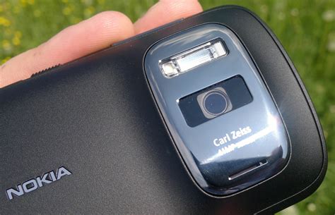 Nokia PureView 808 41mp First Impressions Review | ePHOTOzine