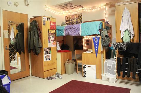 Pin by Sabrina Bremer on Favorite Places & Spaces | College dorm rooms ...