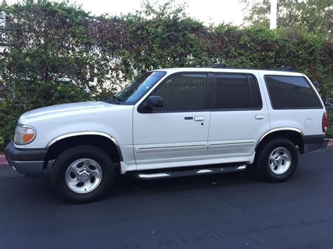 Used 2001 Ford Explorer XLT at City Cars Warehouse Inc