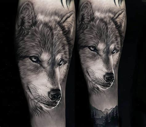 Wolf tattoo by Michael Dagostini | Photo 30195