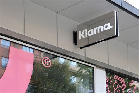 Fackförbund begär förhandlingar om kollektivavtal med Klarna - Dagens Juridik