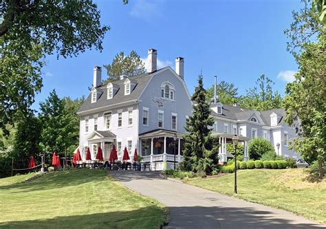 Simsbury, Connecticut: just the place for a relaxing getaway and an adventure in history ...