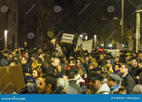 Massive Anti-corruption Protests in Bucharest Editorial Stock Image ...