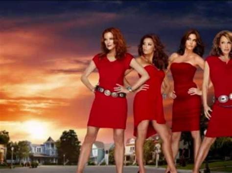 Danny Elfman - Wisteria Lane Song ( Desperate housewives ) - YouTube