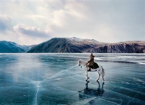 Top 10 Beautiful Frozen Lakes - Places To See In Your Lifetime