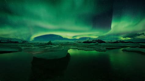 Aurora Borealis or Northern Lights, Jökulsárlón, Iceland | Windows ...